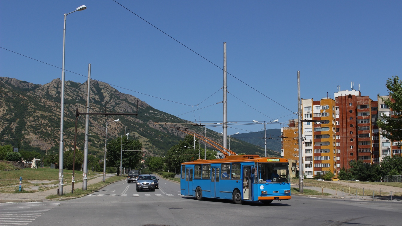 Сливен, Škoda 14Tr06 № 324