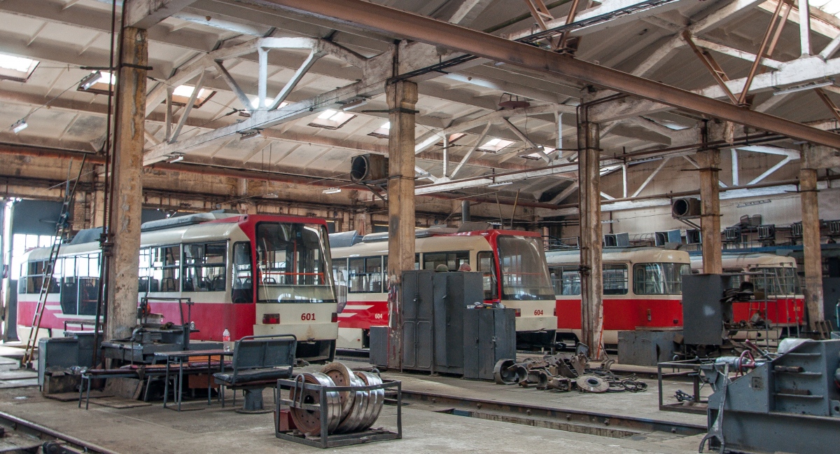 Киев, T3UA-3 «Каштан» № 601; Киев, T3UA-3 «Каштан» № 604