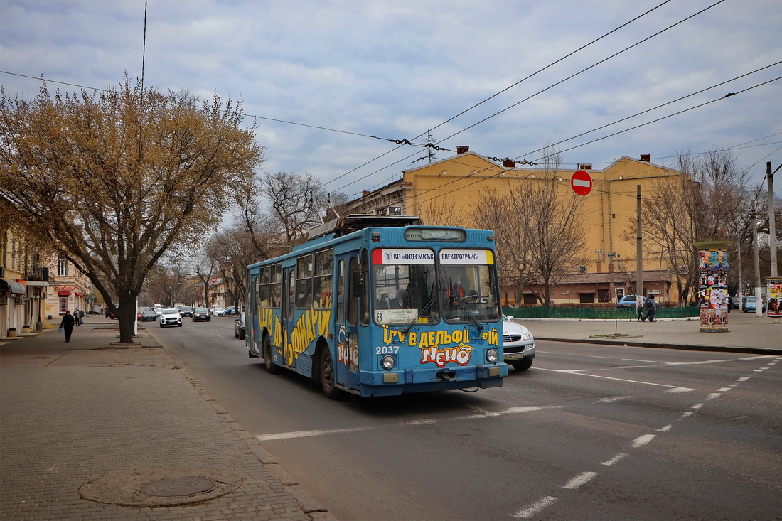 Одесса, ЮМЗ Т2 № 2037