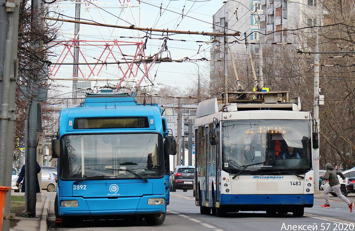 Moscow, SVARZ-6235.01 (BKM 32100M) № 3892; Moscow, Trolza-5265.00 “Megapolis” № 1483 Moscow, SVARZ-6235.01 (BKM 32100M) № 3892; Moscow, Trolza-5265.00 “Megapolis” № 1483