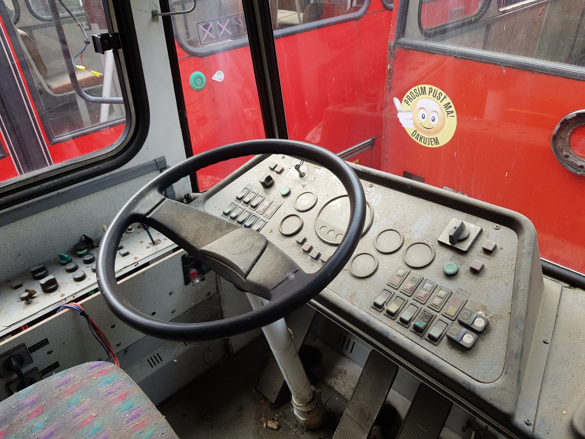 Братислава, Škoda 15Tr13/6M № 6633