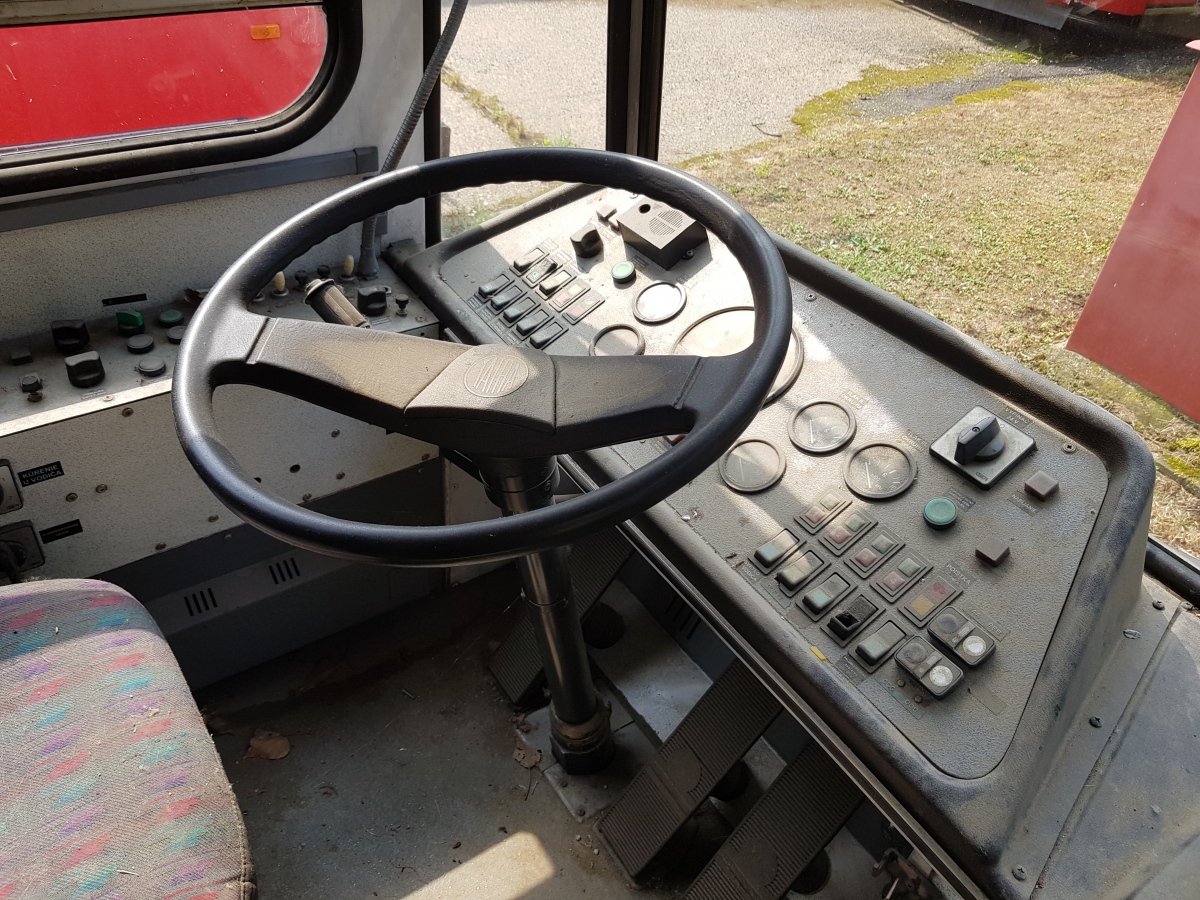 Bratislava, Škoda 15Tr13/6M # 6635