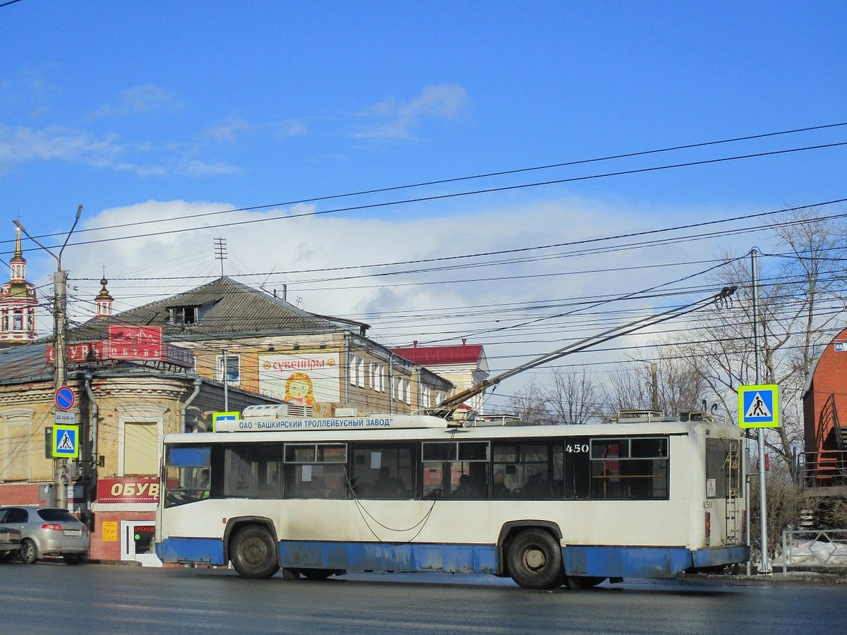 Киров, БТЗ-52764Р № 450