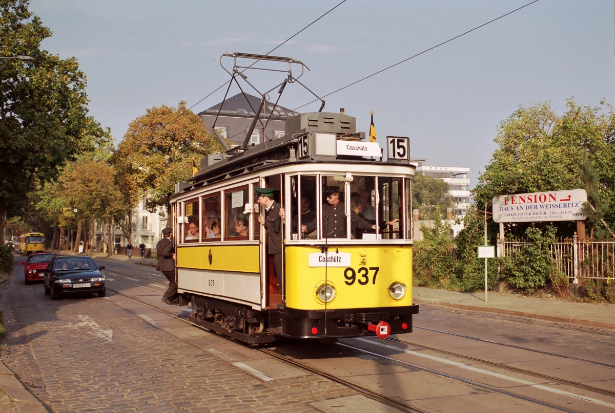 Dresden, Dresden 2-axle motor car č. 937 (201 302); Dresden — Last day of tram operation Löbtau — Coschütz by line 8 (26.09.1998)