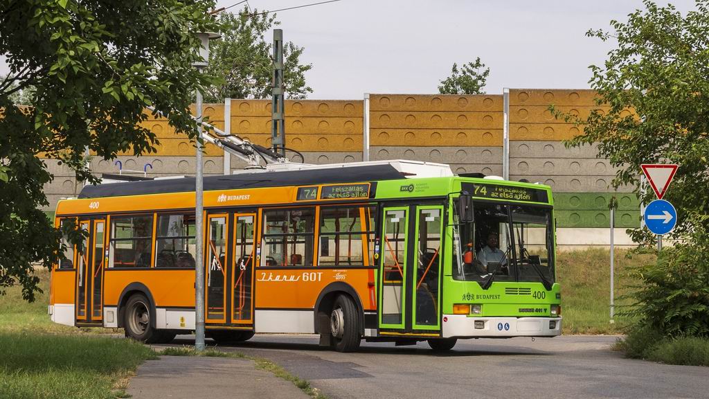 Будапешт, Ikarus 411T № 400