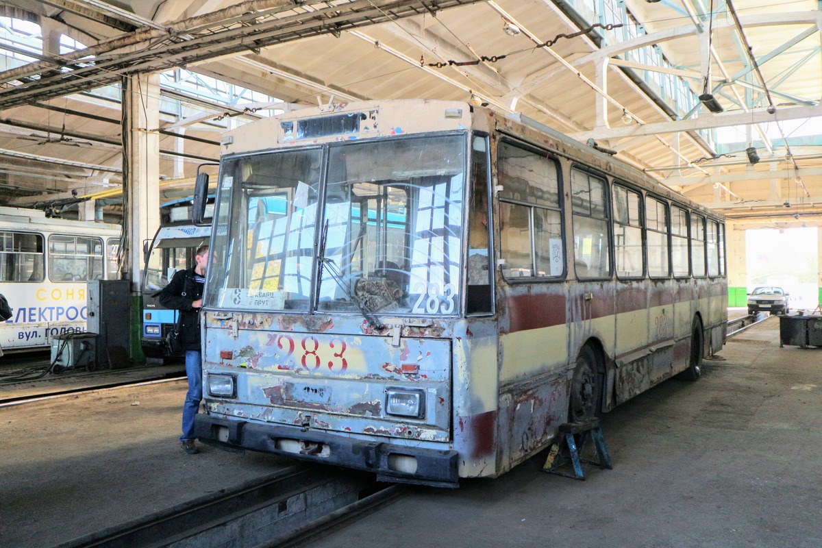 Черновцы, Škoda 14Tr89/6 № 283