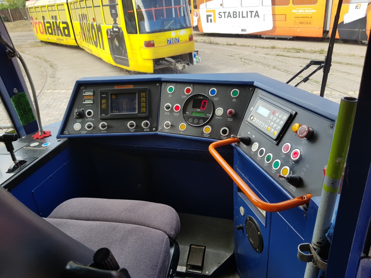 Bratislava, Tatra K2S № 7132