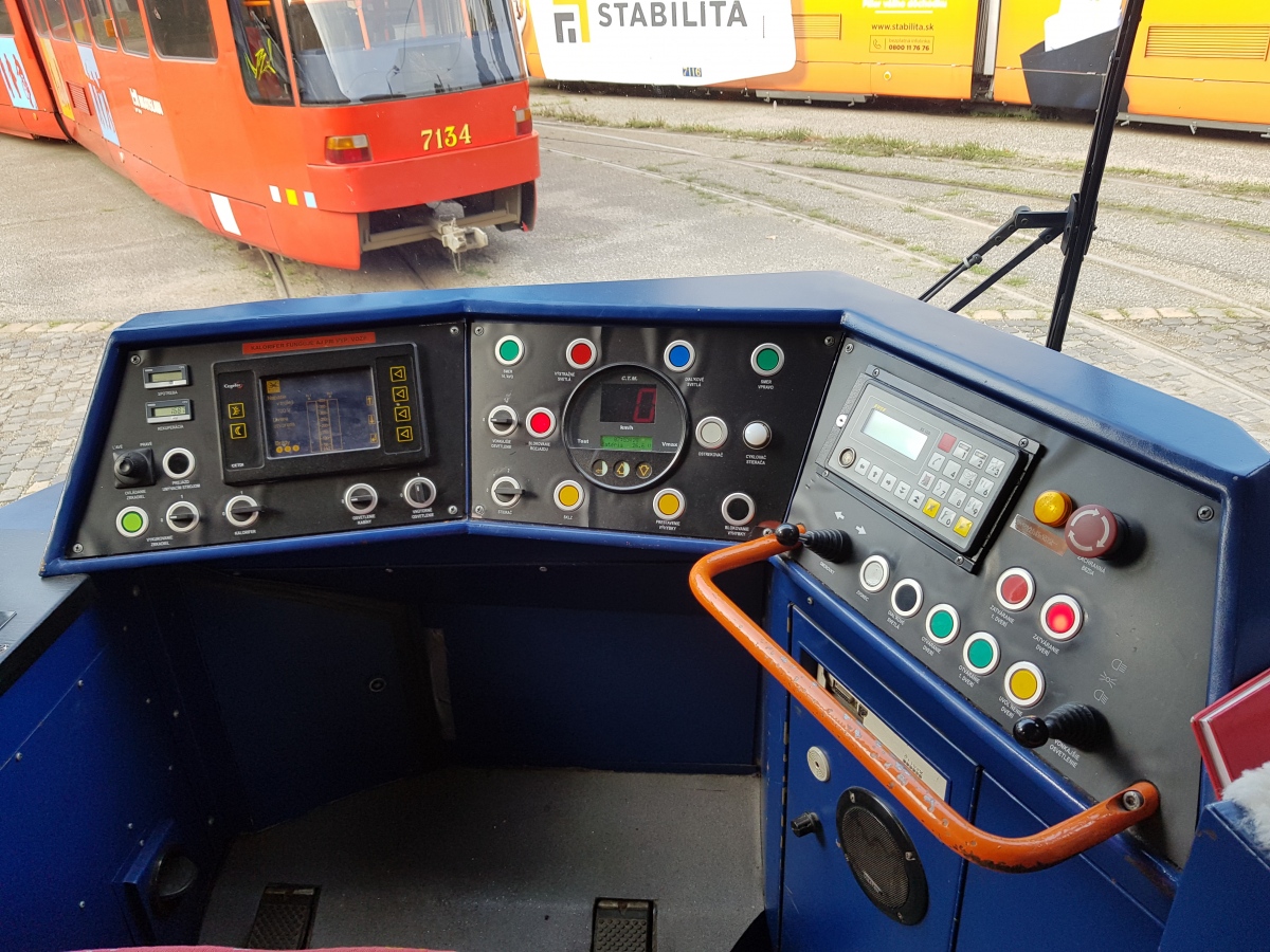 Bratislava, Tatra K2S № 7126