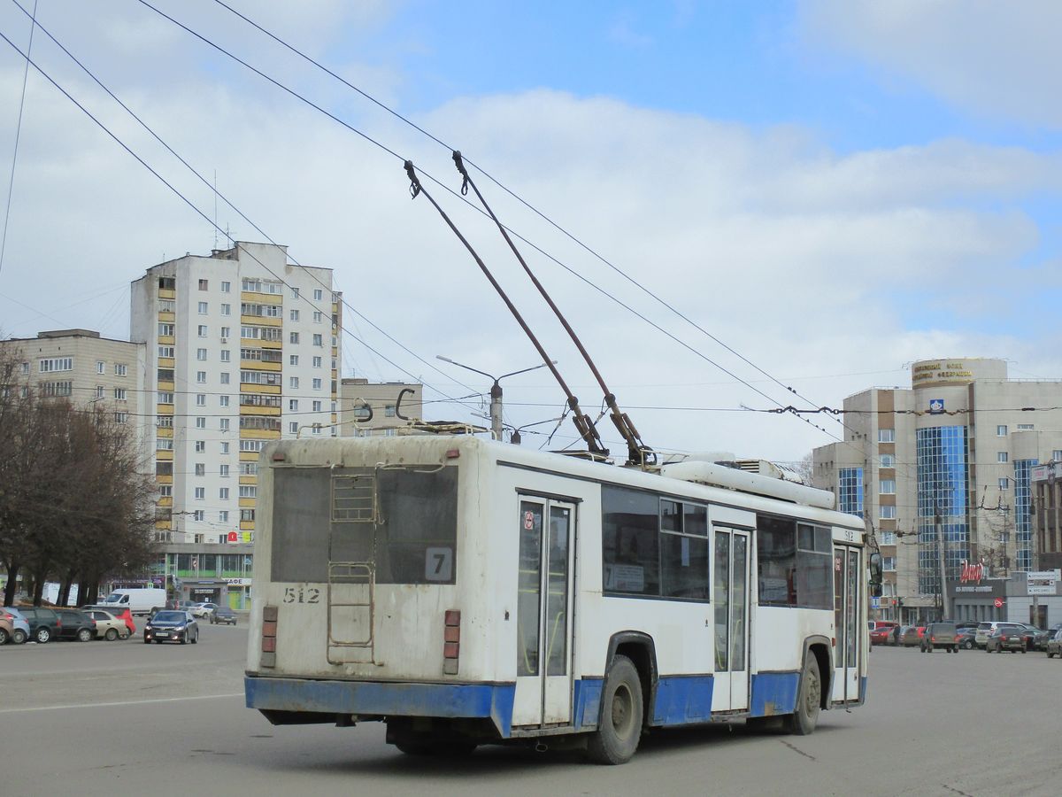 Киров, БТЗ-52764Р № 512