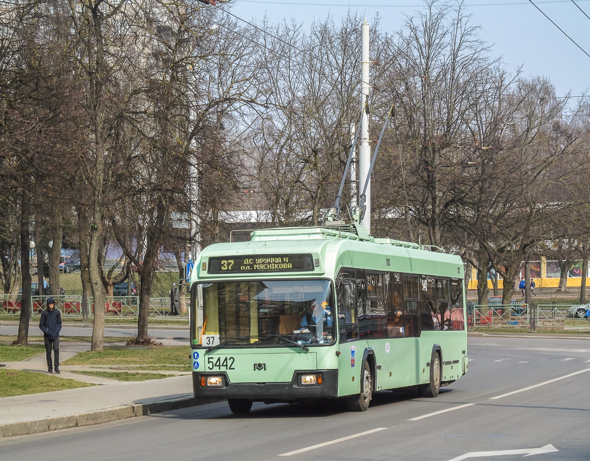 Минск, БКМ 32102 № 5442