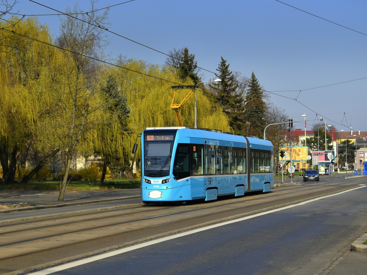 Острава, Stadler Tango NF2 № 1713