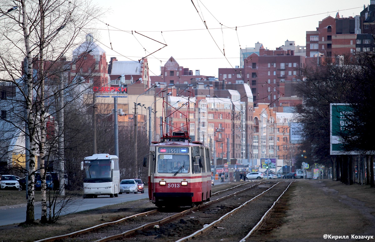 Sankt Petersburg, LVS-86K Nr. 5013; Sankt Petersburg — Tram lines and infrastructure Sankt Petersburg, LVS-86K Nr. 5013; Sankt Petersburg — Tram lines and infrastructure