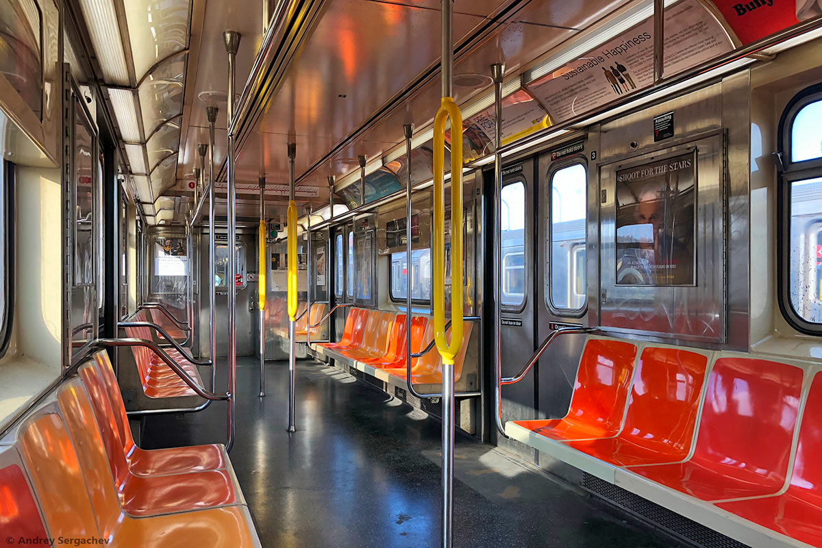 Нью-Йорк, Bombardier R62A № 2426