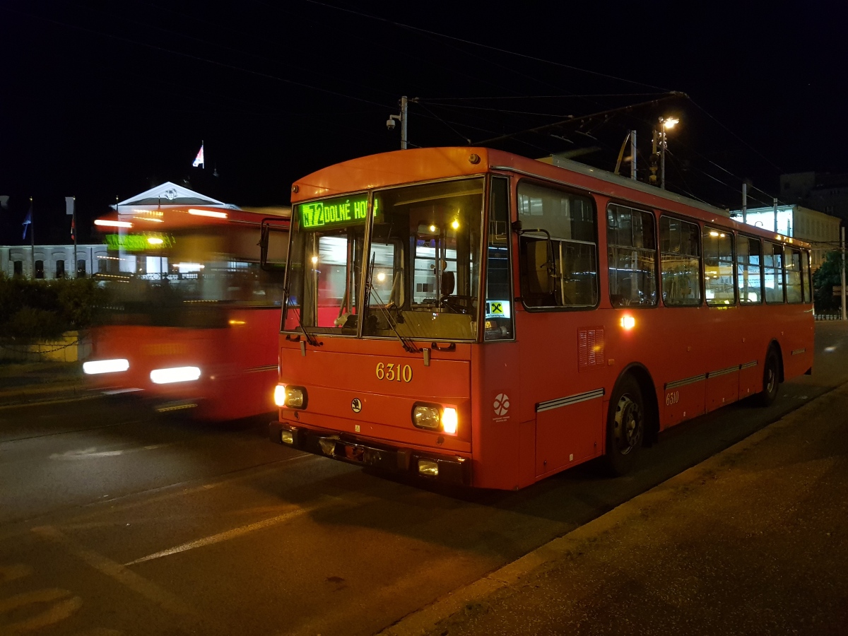 Братислава, Škoda 14Tr10/6 № 6310; Братислава, Škoda 14Tr10/6 № 6311