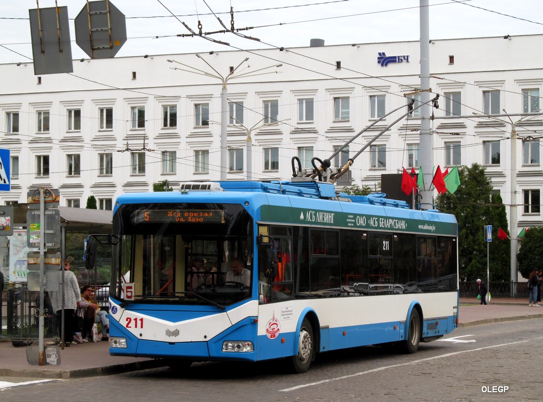 Витебск, БКМ 321 № 211