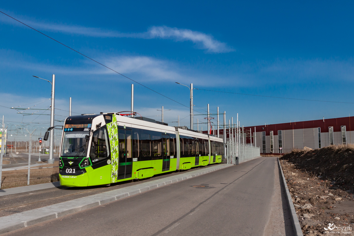 Sankt Petersburg, Stadler B85600M Nr. 021
