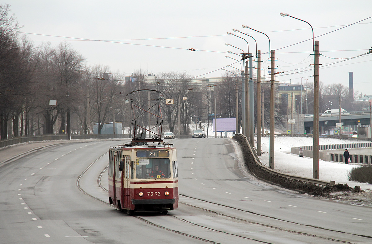Sanktpēterburga, LM-68M № 7592; Sanktpēterburga — Tram lines and infrastructure