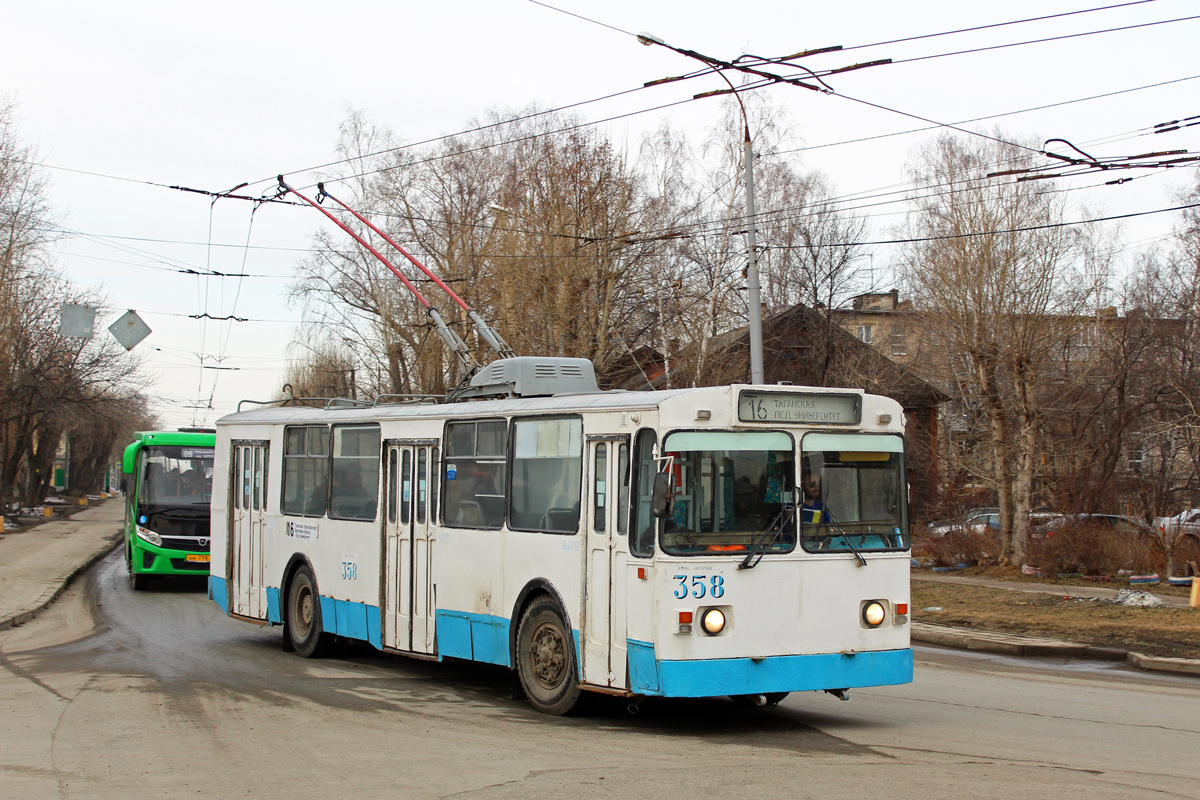 Екатеринбург, ЗиУ-682В [В00] № 358