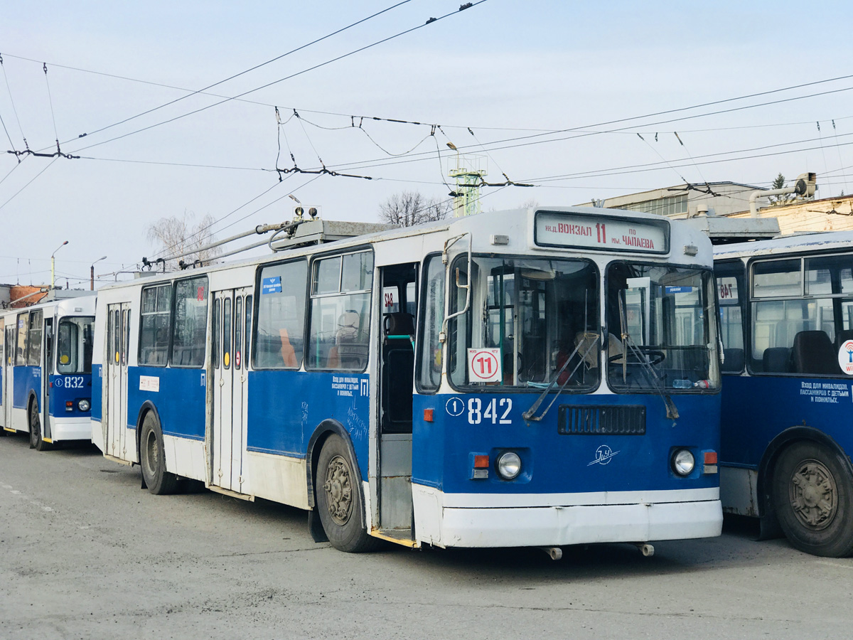 Чебоксары, ЗиУ-682Г-016 (012) № 842