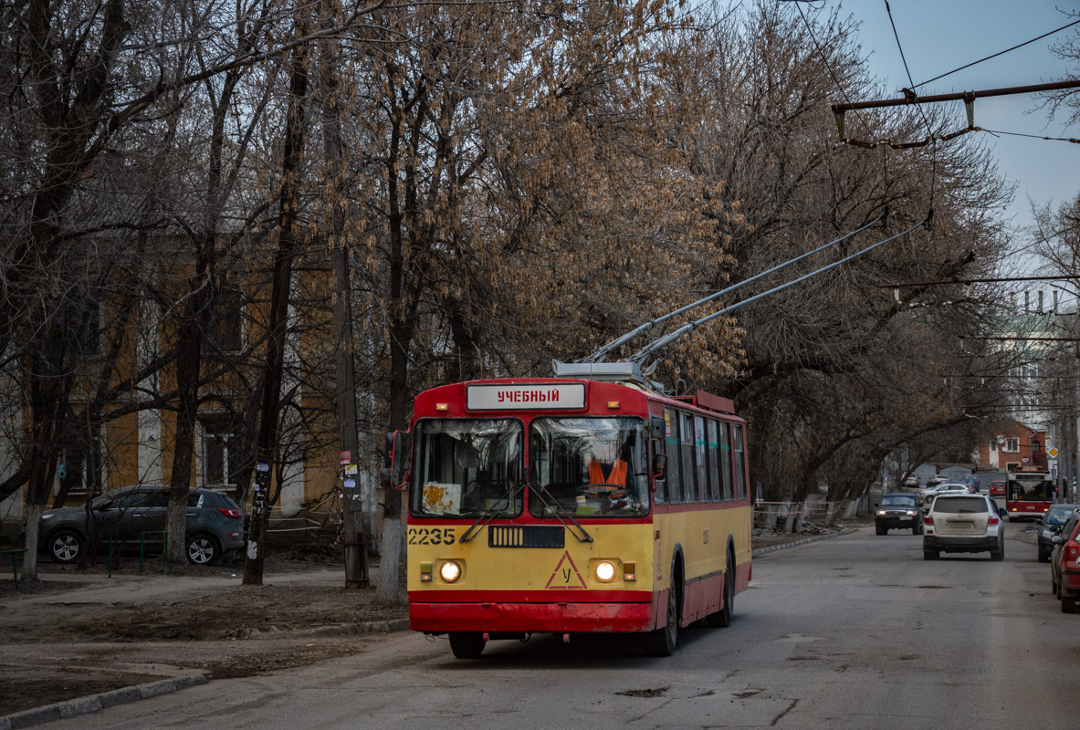 Саратов, ЗиУ-52642 № 2235