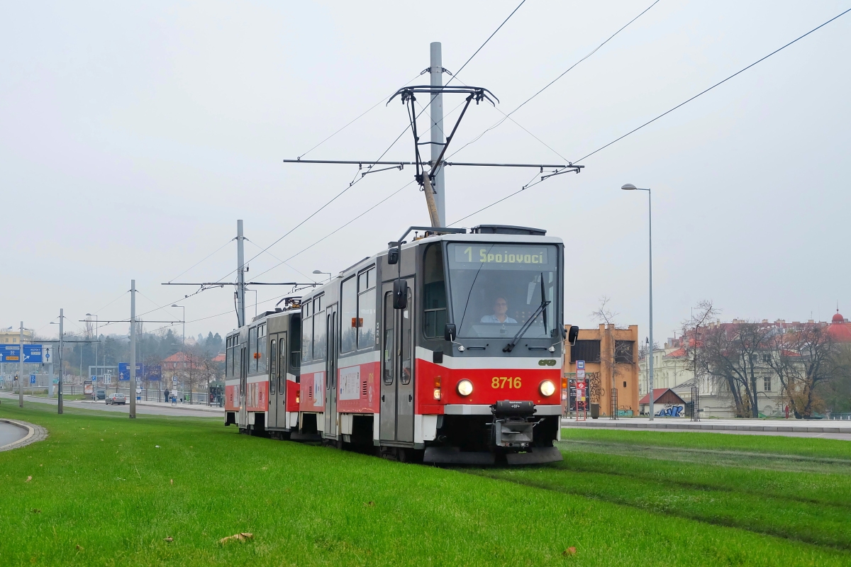 Прага, Tatra T6A5 № 8716