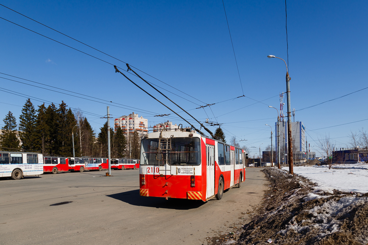 Ижевск, ЗиУ-682В-012 [В0А] № 2110