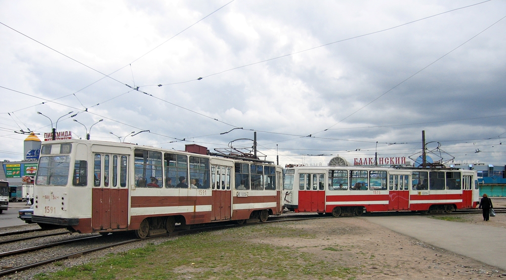Санкт-Петербург, ЛМ-68М № 1591; Санкт-Петербург, ЛМ-68М № 1575