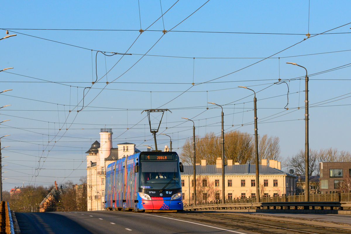 Рига, Škoda 15T ForCity Alfa Riga № 57169