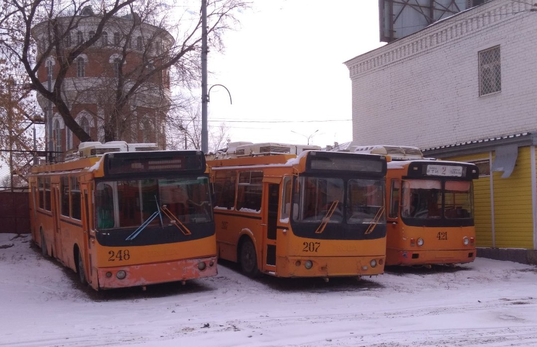 Оренбург, БТЗ-5276-04 № 421; Оренбург, ЗиУ-682Г-016.02 № 207; Оренбург, ЗиУ-682Г-016.02 № 248 Оренбург, БТЗ-5276-04 № 421; Оренбург, ЗиУ-682Г-016.02 № 207; Оренбург, ЗиУ-682Г-016.02 № 248