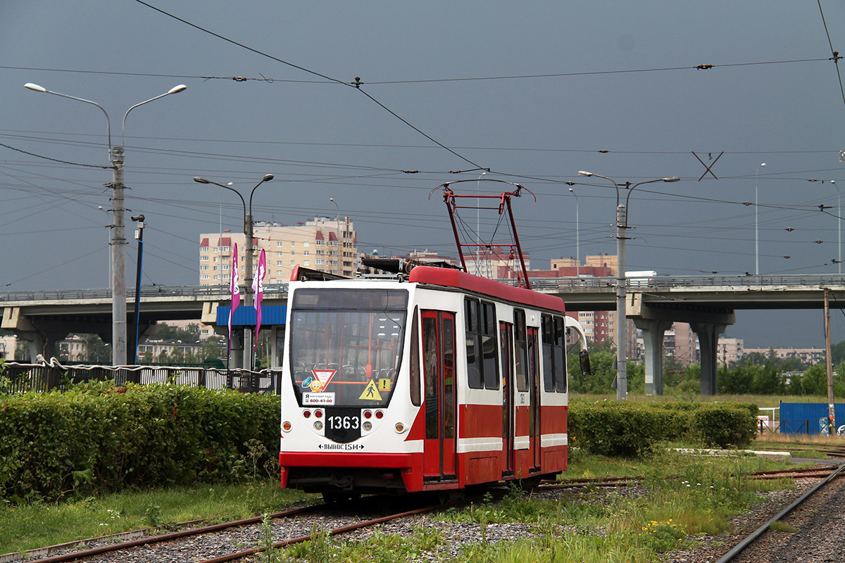 Pietari, 71-134A (LM-99AVN) # 1363; Pietari — Terminal stations