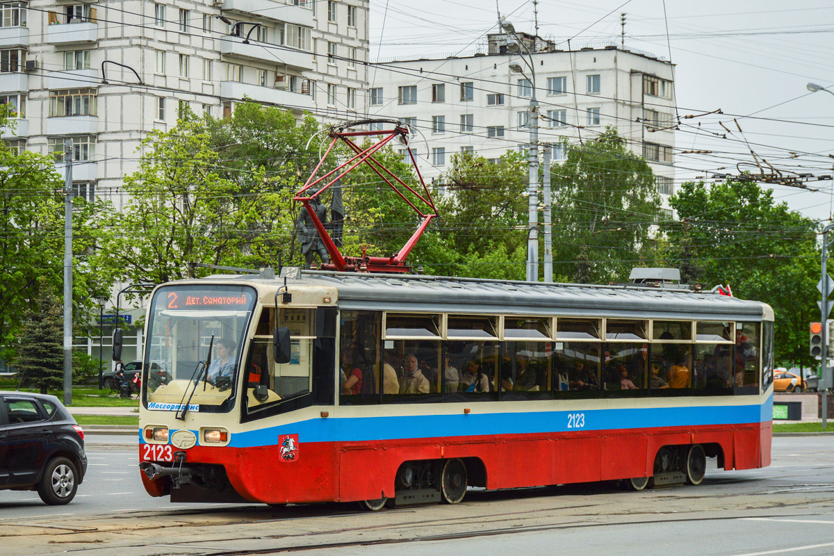 Москва, 71-619А № 2123