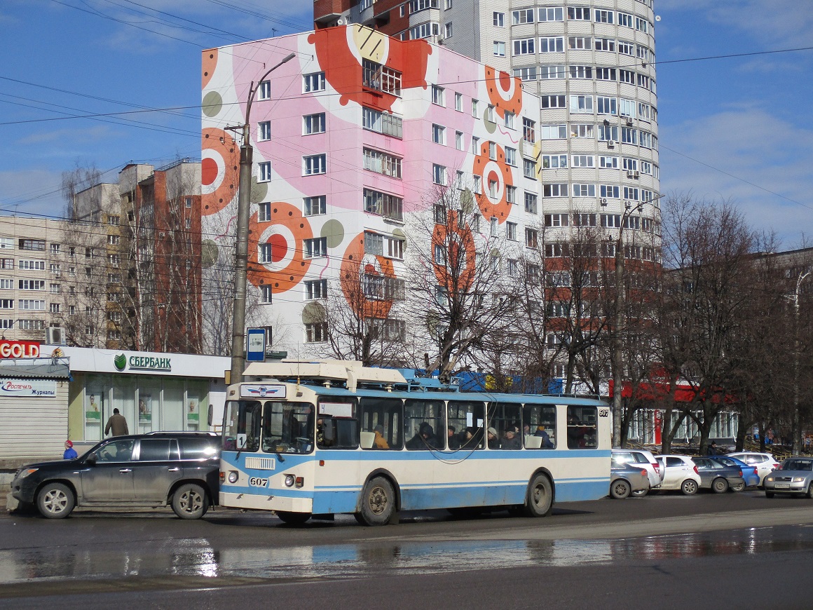 Киров, ЗиУ-682 КР Иваново № 607