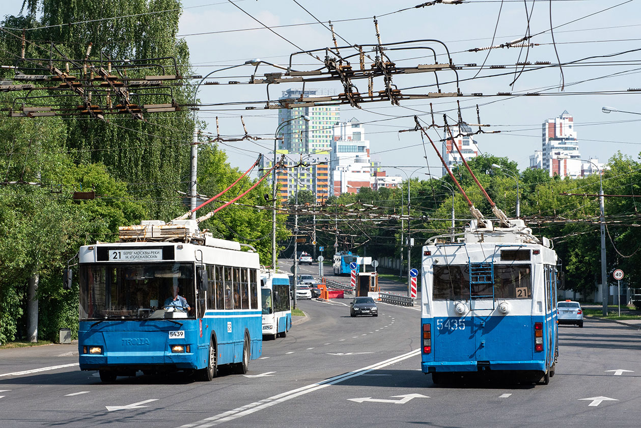 Москва, Тролза-5275.05 «Оптима» № 5439; Москва, Тролза-5275.05 «Оптима» № 5435