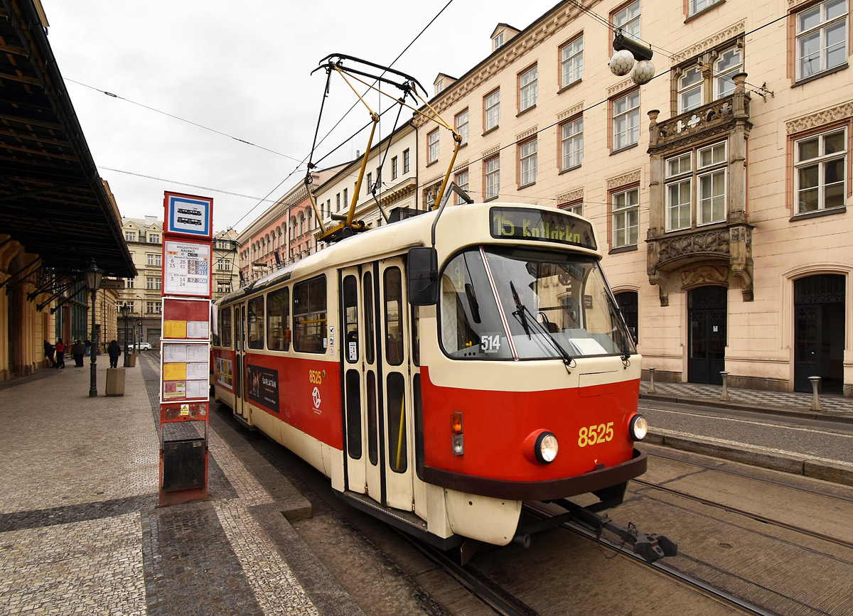 Прага, Tatra T3R.P № 8525