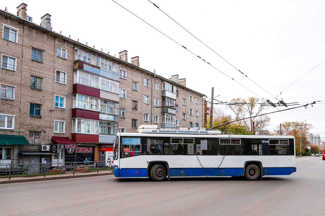Киров, БТЗ-52768А № 609