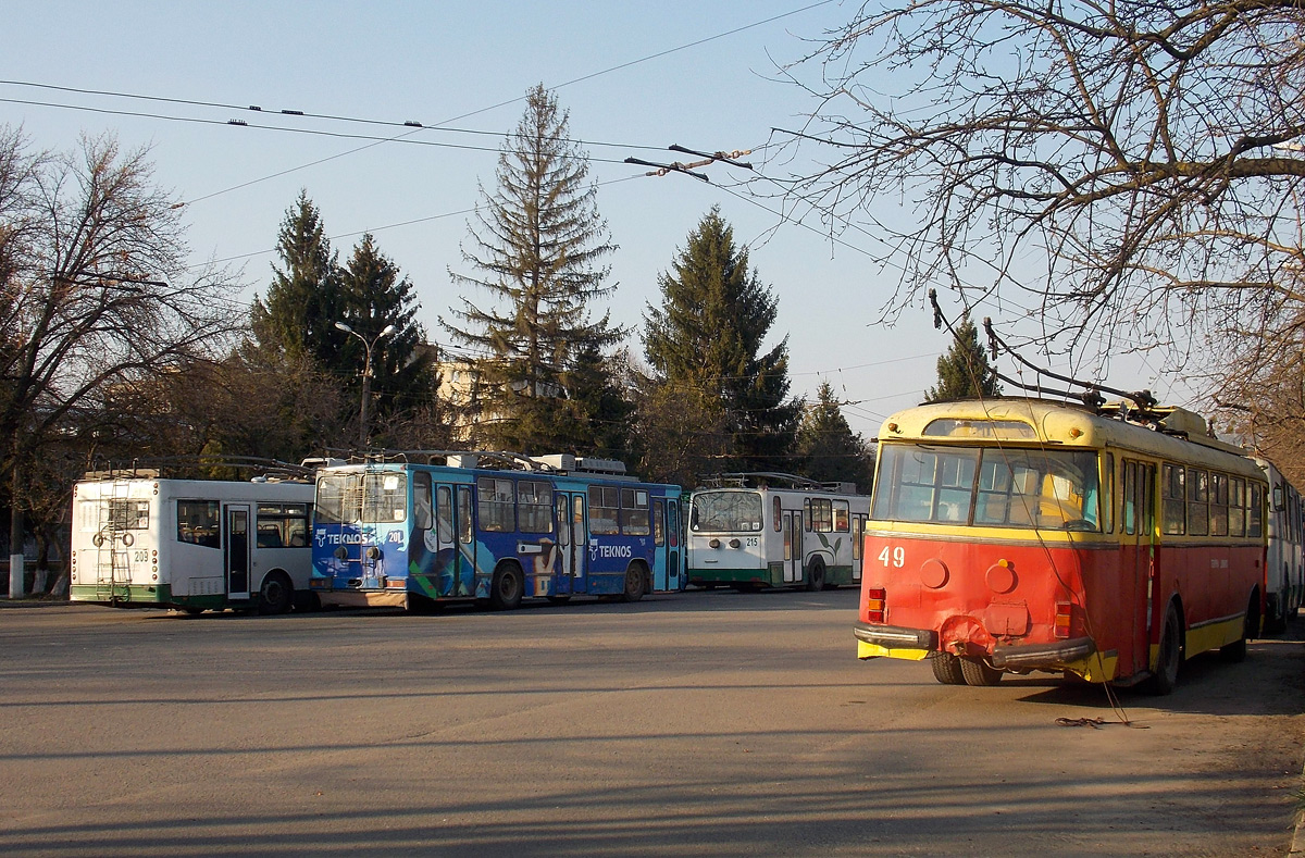 Луцк, Škoda 9Tr19 № 49; Луцк, ЮМЗ Т2 № 201; Луцк — Троллейбусное депо