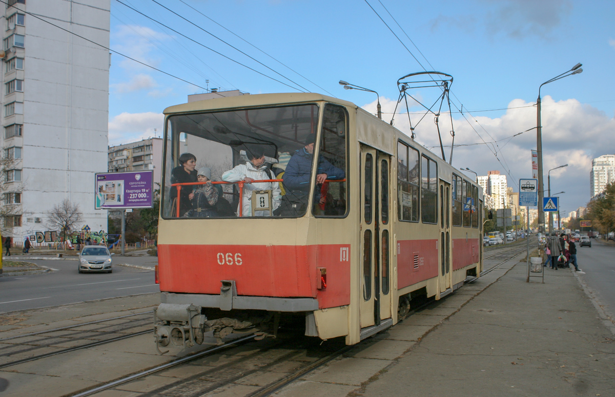 Киев, Tatra T6B5SU № 066