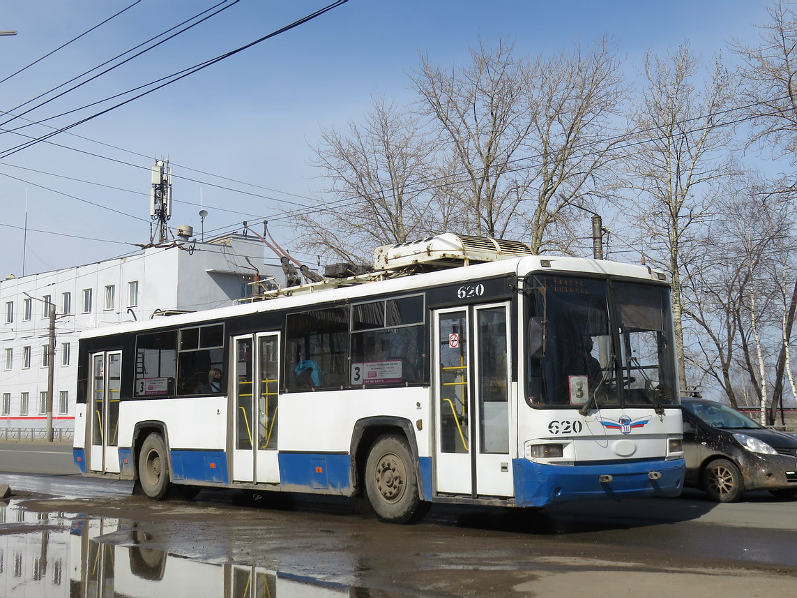 Киров, БТЗ-52768Р № 620