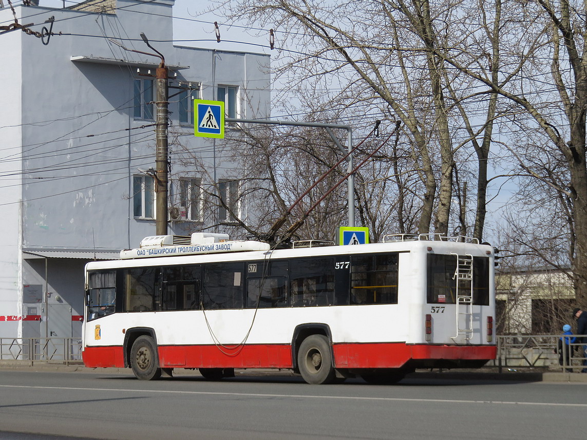 Киров, БТЗ-52764Р № 577