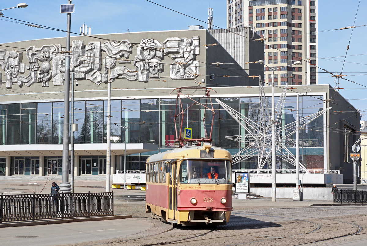 Jekatyerinburg, Tatra T3SU (2-door) — 628