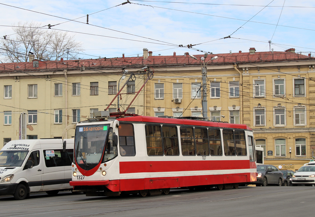 Санкт-Петербург, 71-134А (ЛМ-99АВН) № 1327 Санкт-Петербург, 71-134А (ЛМ-99АВН) № 1327