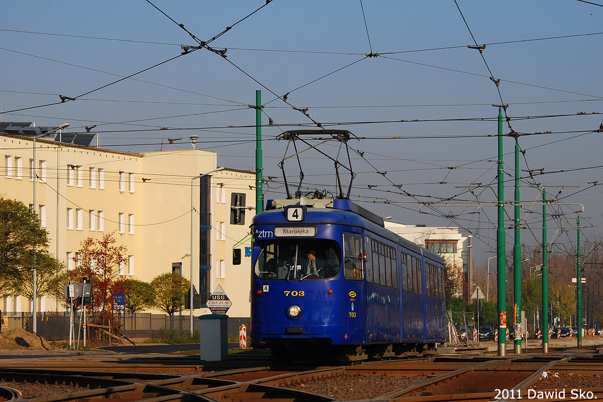 Познань, Duewag GT8 № 703