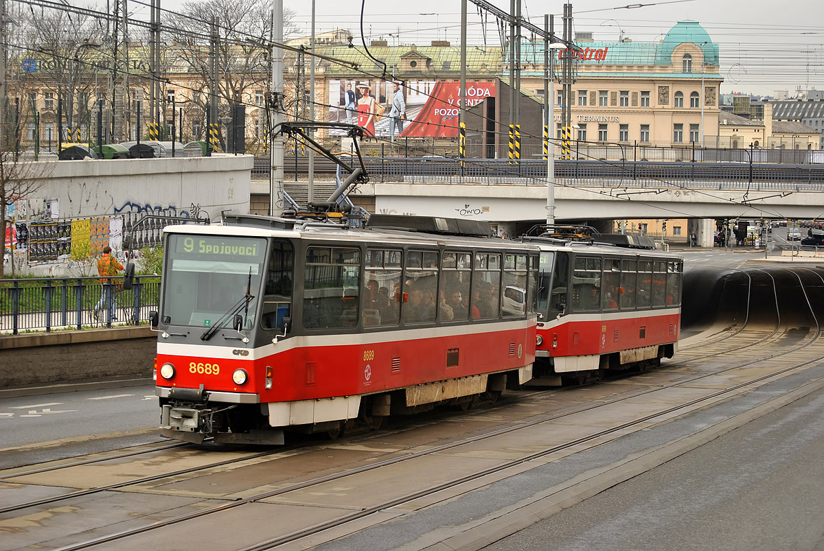 Прага, Tatra T6A5 № 8689