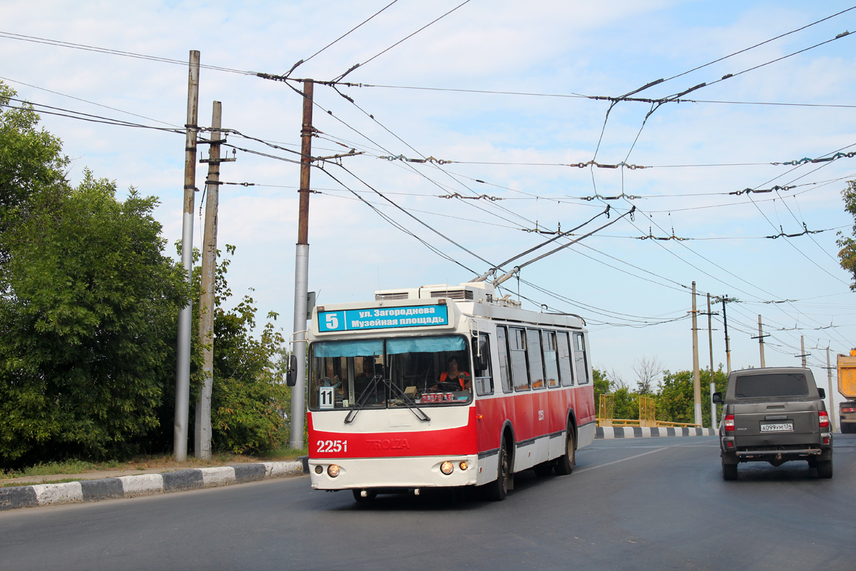 Саратов, ЗиУ-682Г-016.02 № 2251