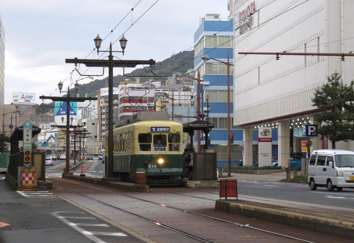Нагасаки, Hitachi № 214; Нагасаки — Трамвайные линии и инфраструктура