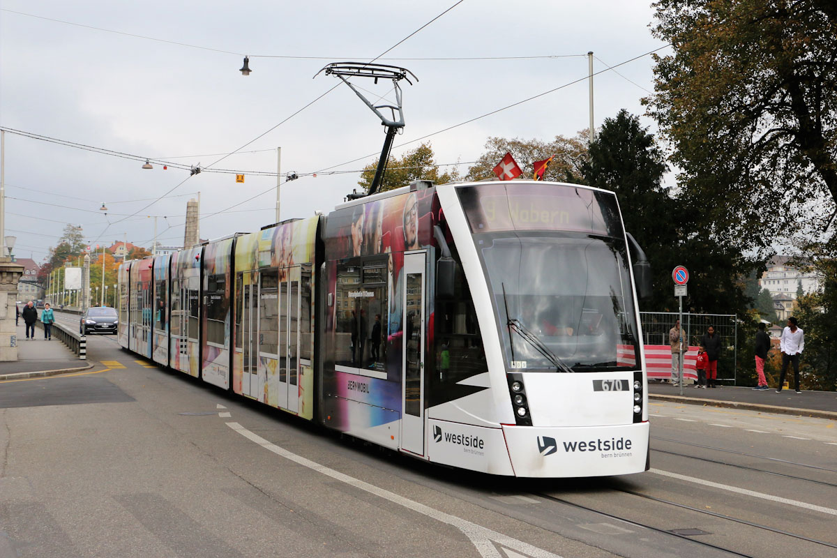 Берн, Siemens Combino XL № 670