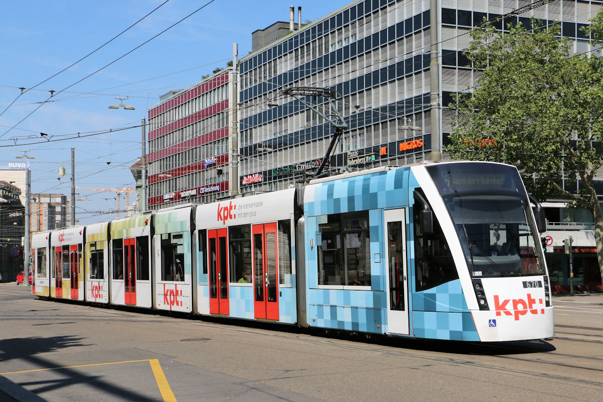 Bern, Siemens Combino XL # 670