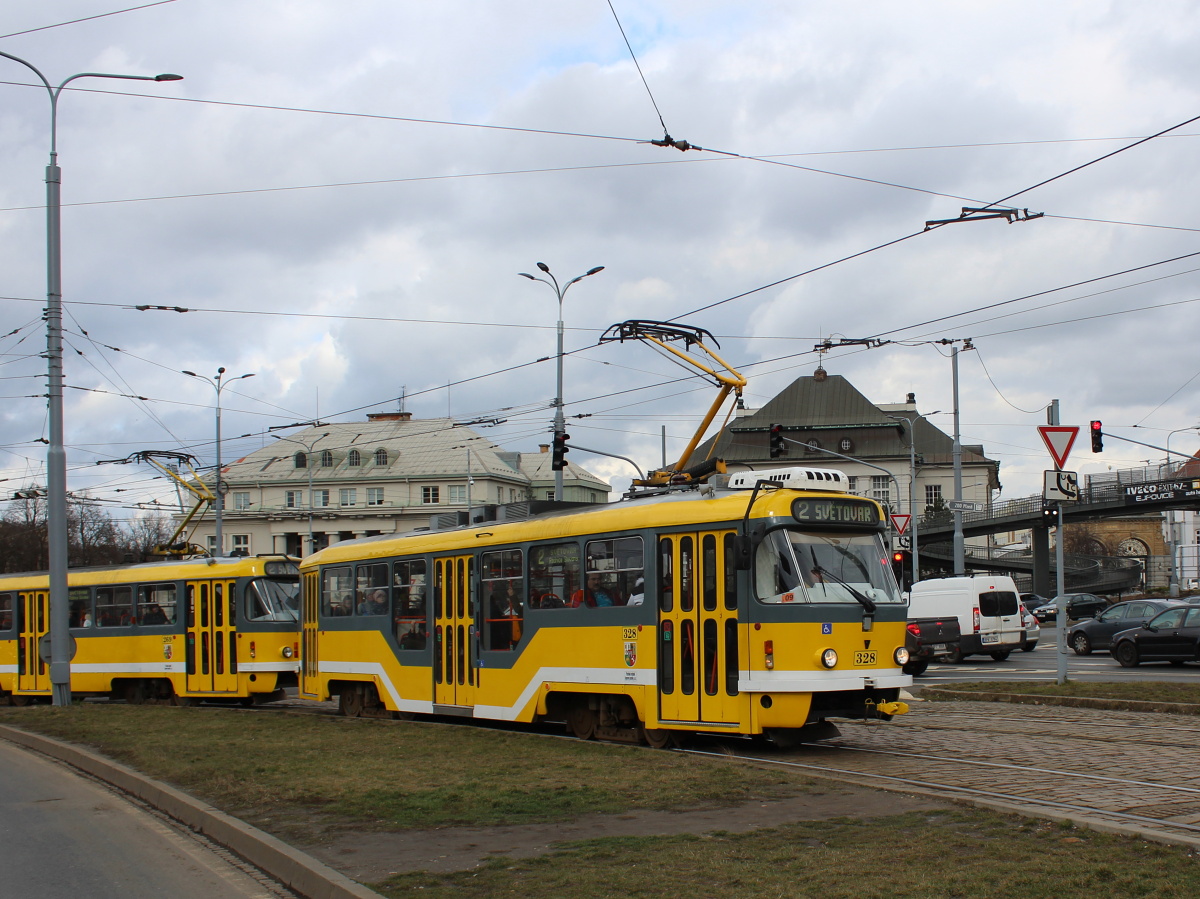 Пльзень, Tatra T3R.PLF № 328