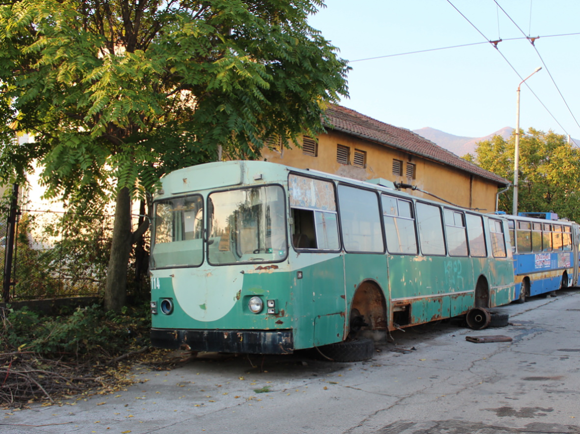Враца, ЗиУ-682В1УБ № 114