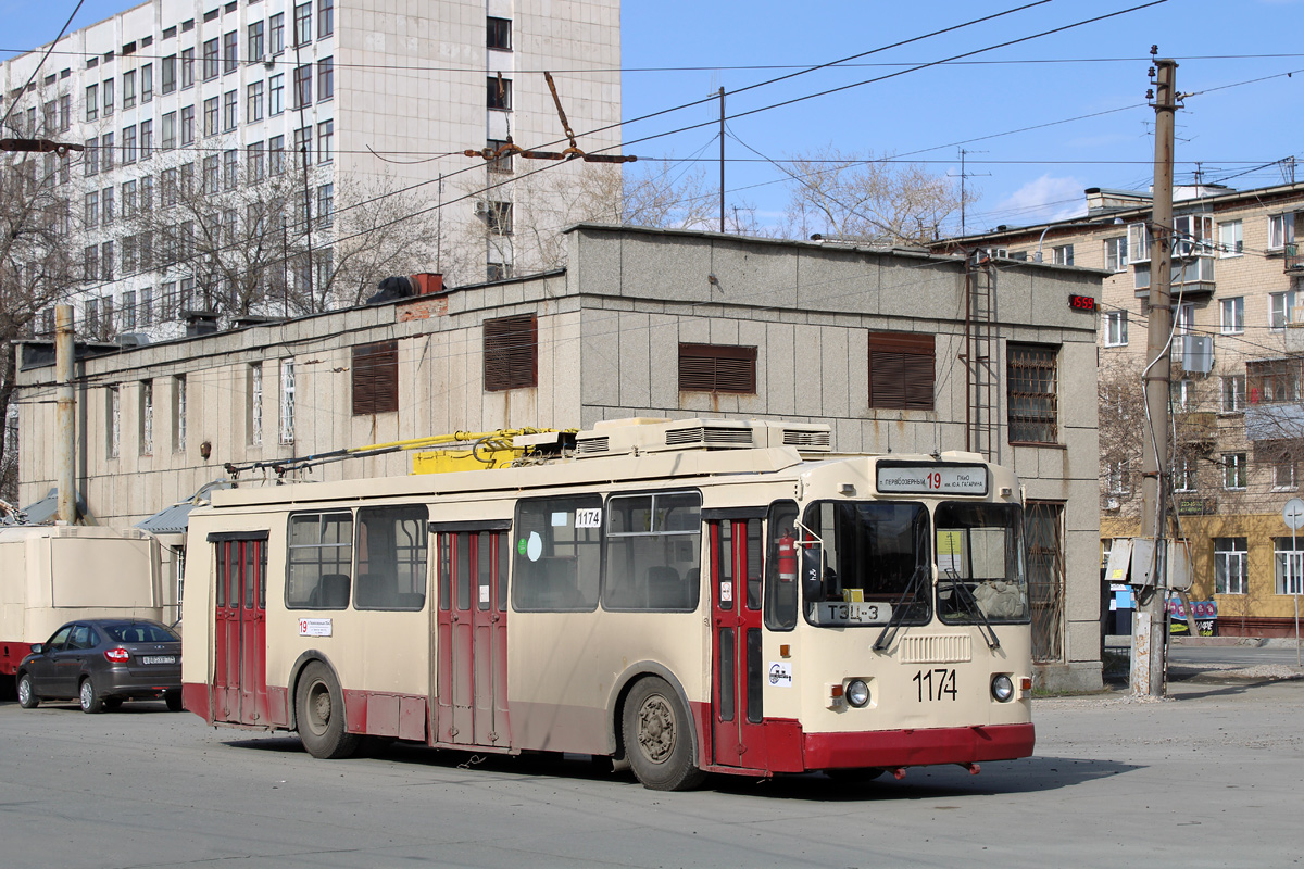 Челябинск, ЗиУ-682Г-016 (017) № 1174